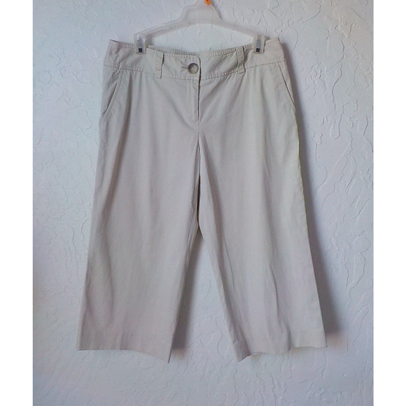 Ann Taylor Beige Crop Pants Women size 8 Long Shorts Straight Leg Stretch Button - Picture 1 of 8